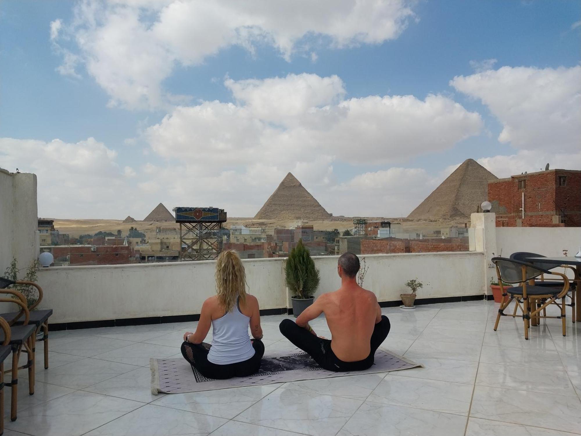 Eagles Pyramids View Hotel Kairo Bagian luar foto