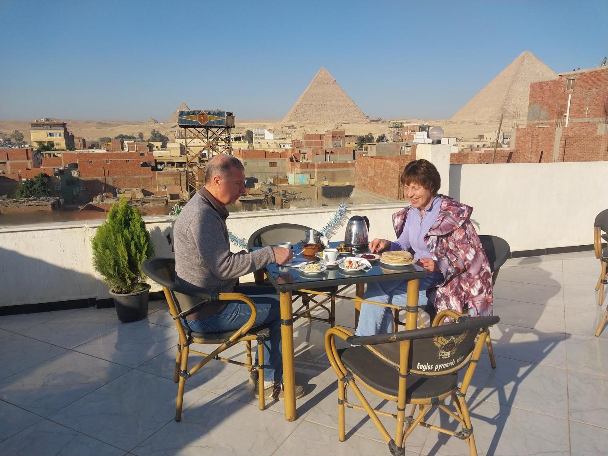 Eagles Pyramids View Hotel Kairo Bagian luar foto