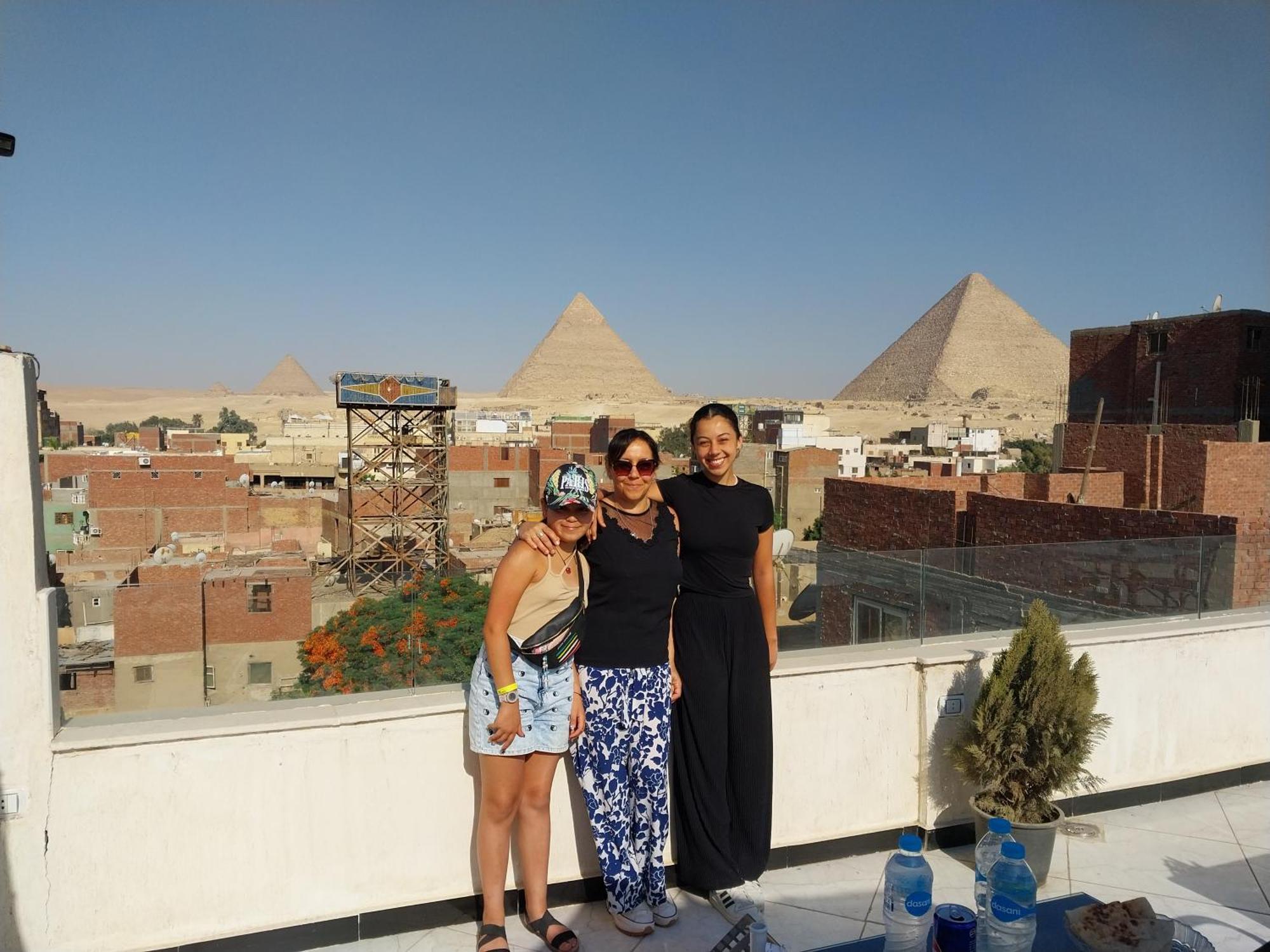 Eagles Pyramids View Hotel Kairo Bagian luar foto